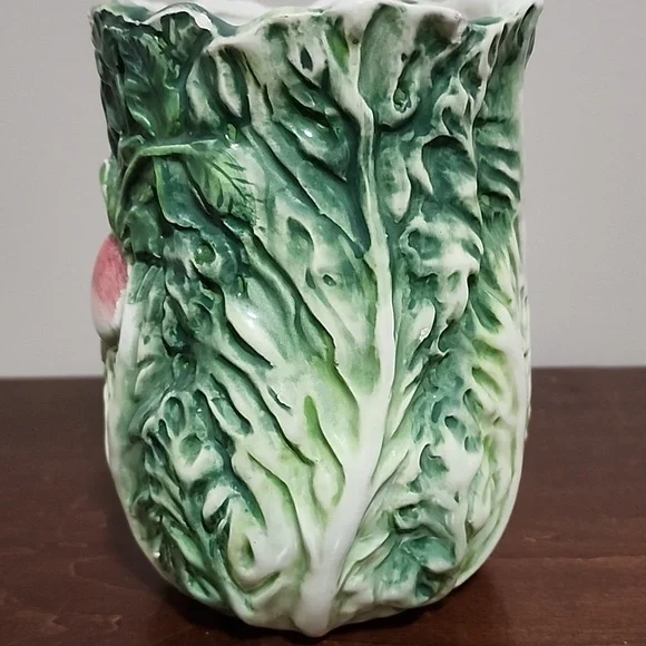 Beautiful Shafford Rabbit Patch Vase - Picture 5 of 11